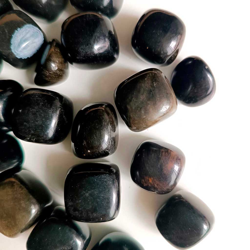 Obsidiana Dorada: El Espejo Brillante del Espíritu