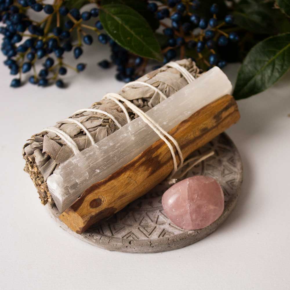Atado-salvia-palosanto-selenita-cuarzorosa-kibanashop-01